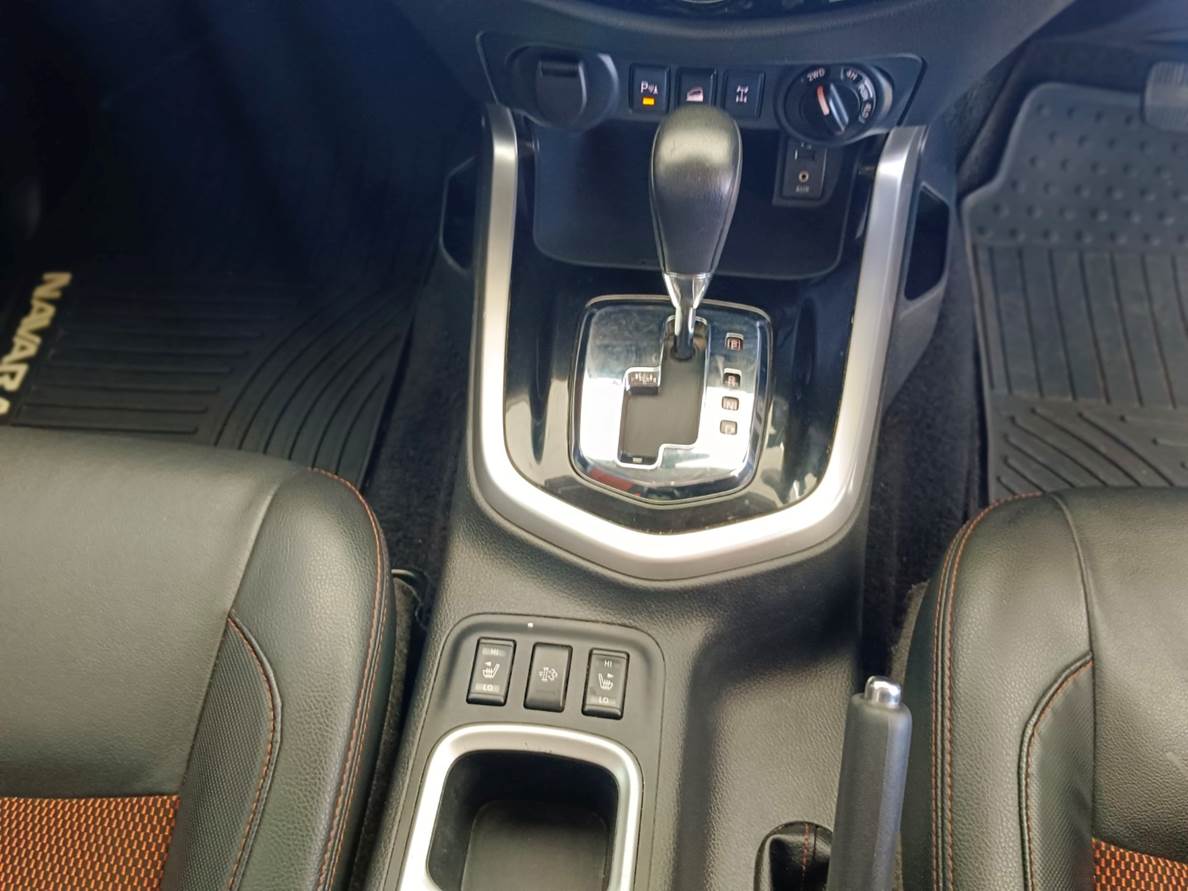 2020 Nissan Navara 2.3D Stealth Double Cab 4×4 Auto