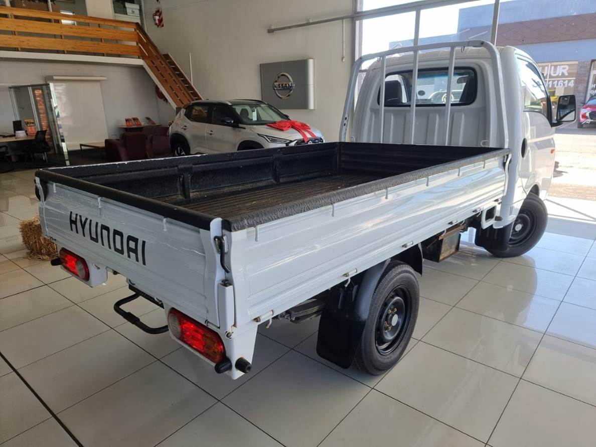 2022 Hyundai H100 2.6 D Euro II Dropside