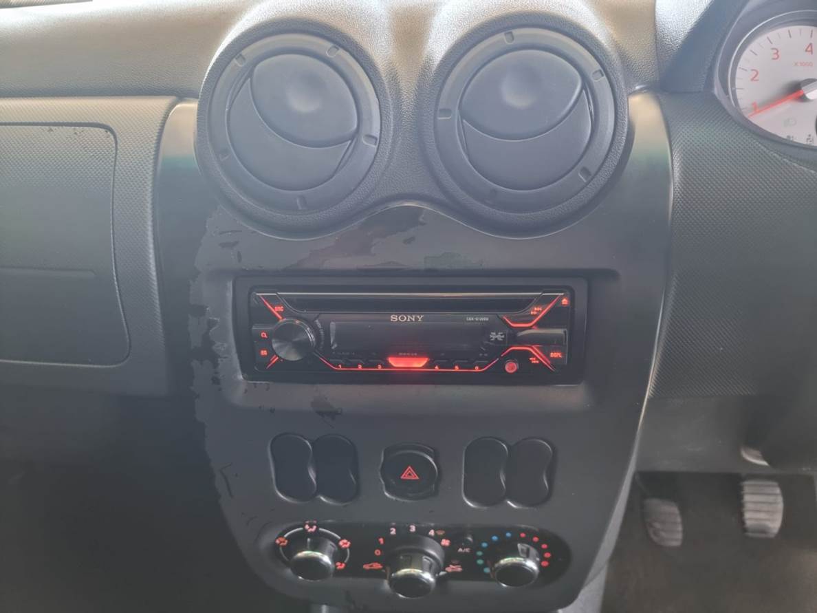 2021 Nissan NP200 1.5 dCi A/C Safety Pack