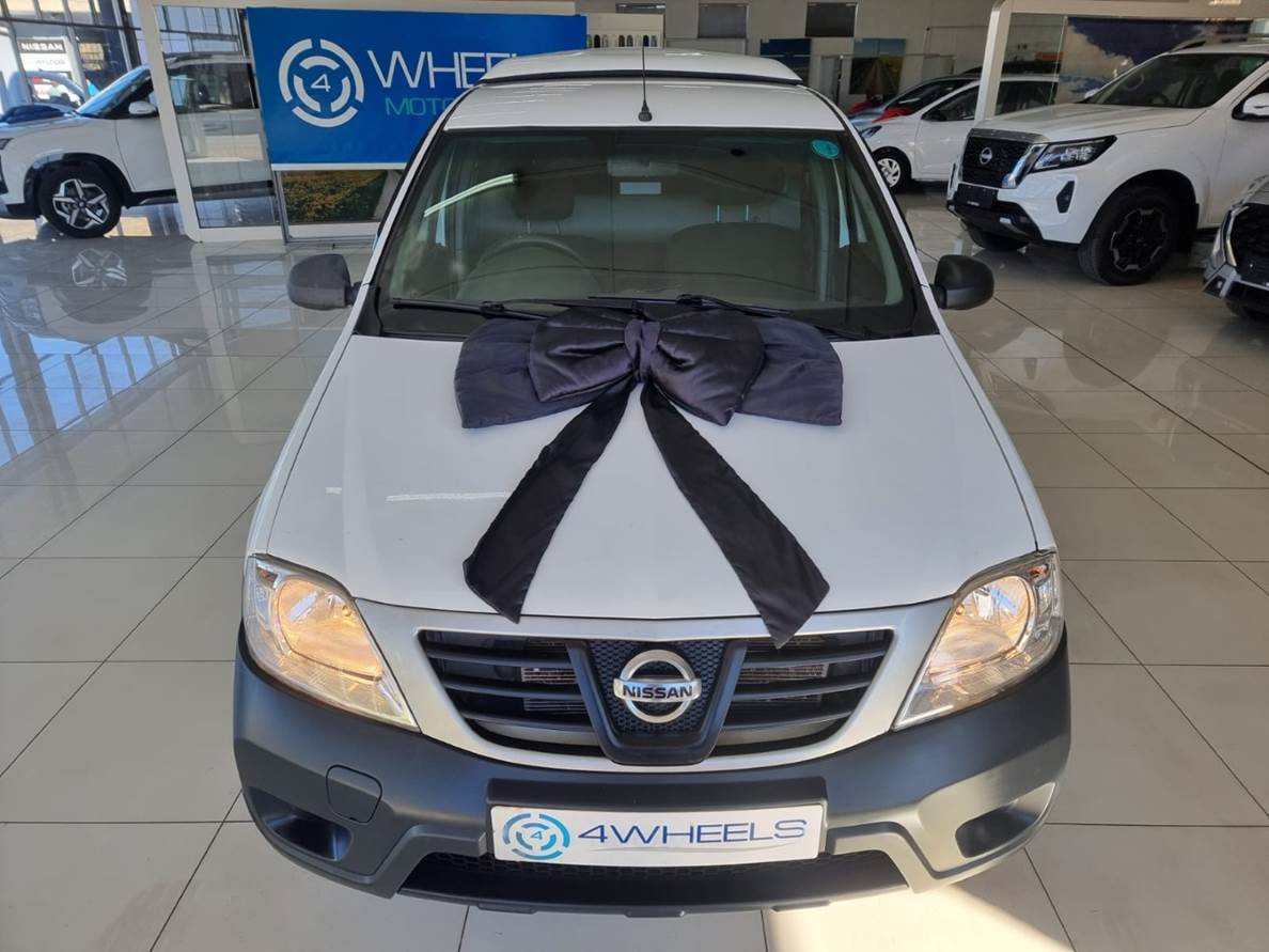2021 Nissan NP200 1.5 dCi A/C Safety Pack