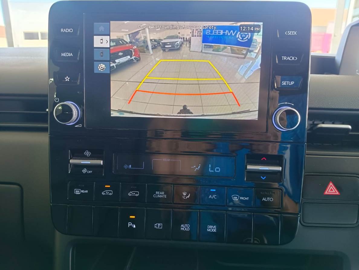 2024 Hyundai Staria 2.2D Executive (9 Seater)