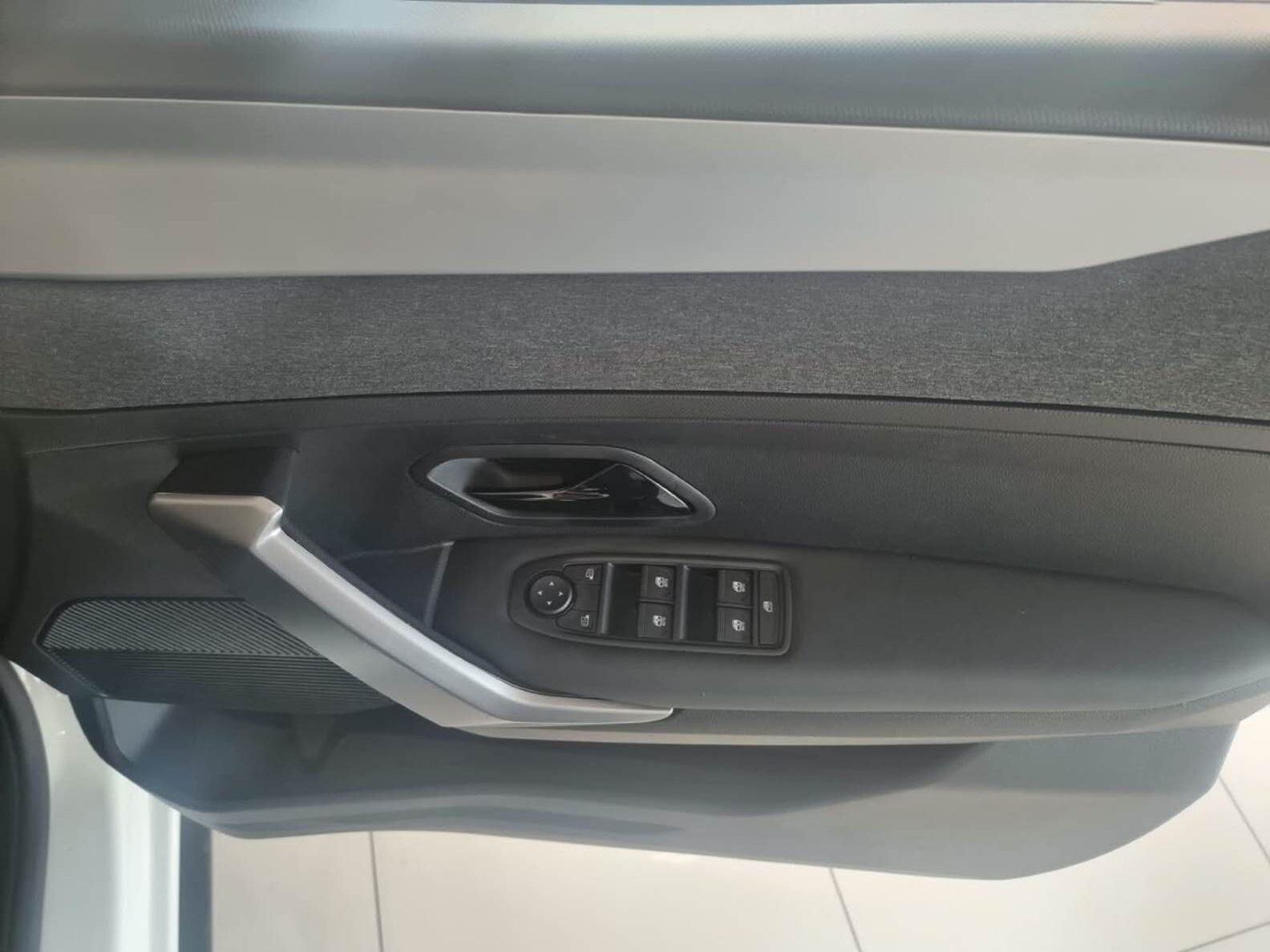 2026 Nissan Tekton 1.0T Visia MT